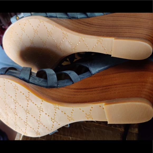 Johnston & Murphy Women's Nadine Wedge - Picture 8 of 8